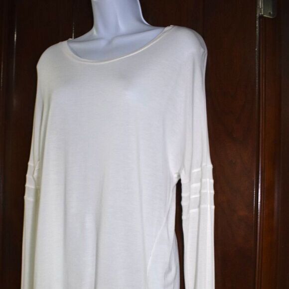 Vince White Long Sleeve Blouse Size Small Scoop Neck Mesh Detail Lightweight Top - Picture 10 of 12